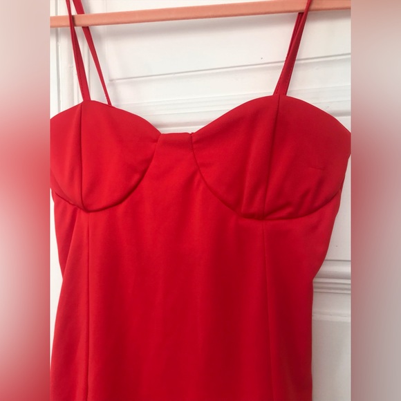 Lady In Red Super Sexy Mini Bodycon Busty Strappy in size (L) Sweetheart Cut - Picture 6 of 8